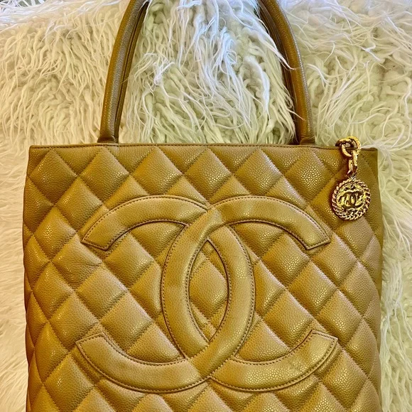 Chanel Medallion Tote 24k Gold Plated Hardware - Picture 2 of 15